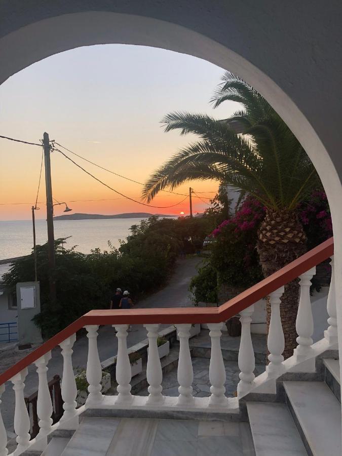 Villa Bonatsa Andros Home 巴特斯欧 外观 照片
