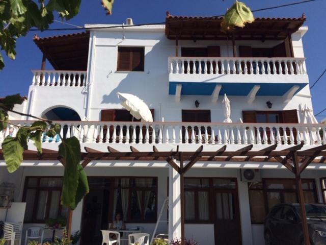 Villa Bonatsa Andros Home 巴特斯欧 外观 照片